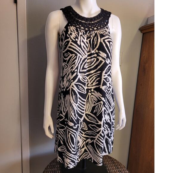 EN FOCUS Studio Crochet Zebra Safari Tunic Dress 8 Indie Graphic Old Money - Picture 1 of 9